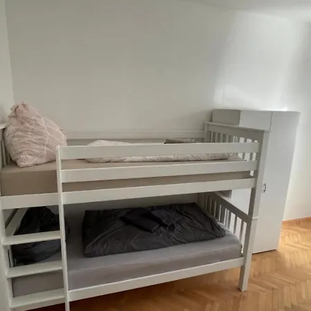 Rebuli - - Zentral Leben In Der Top3